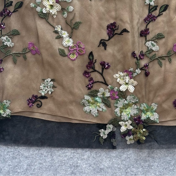 Vince Begonia Sequined Overlay Midi Skirt. Sz: 12 - Picture 8 of 11